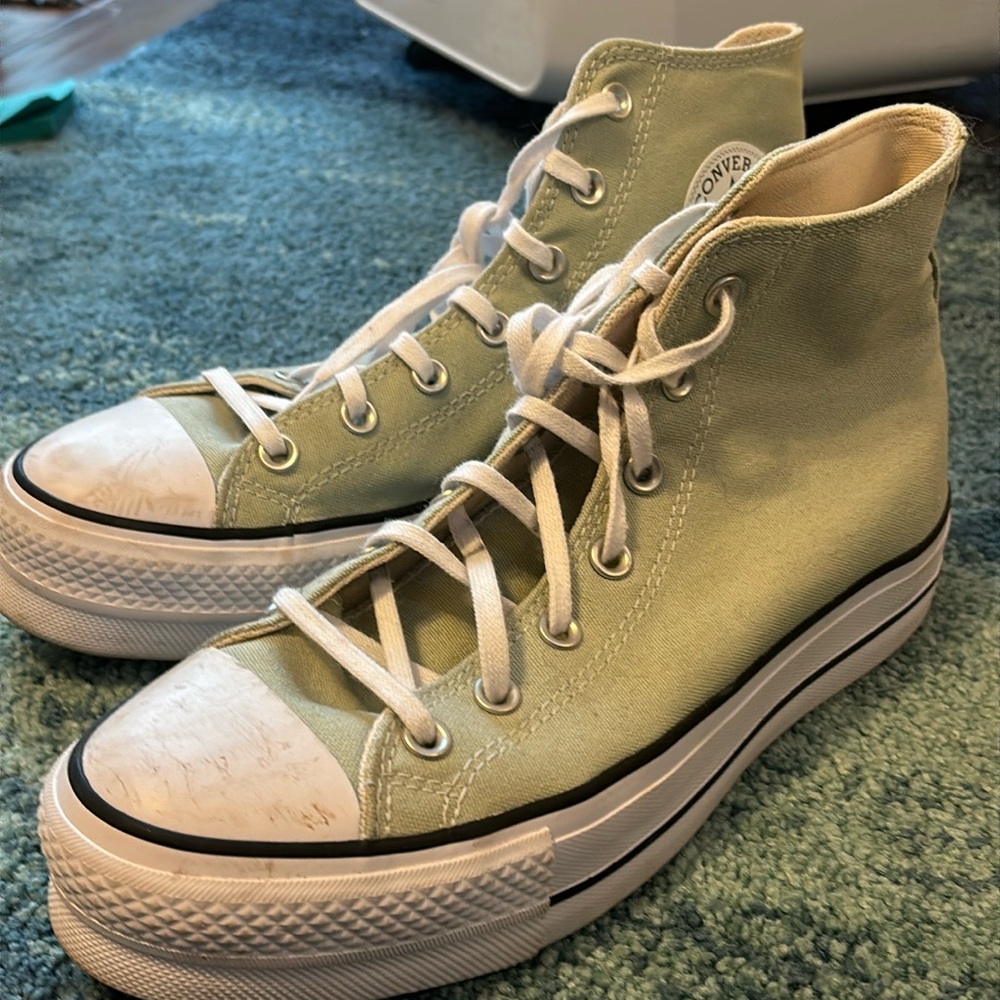Green platform converse